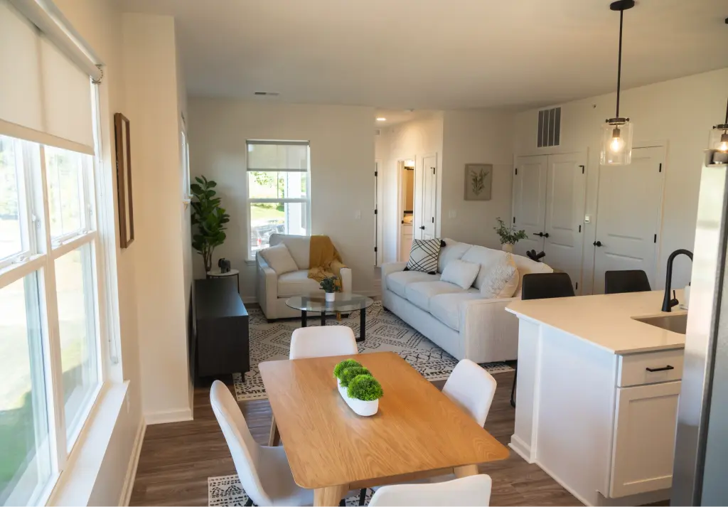 Floor plan C dining area, 1 bed 1 bath, 873 sq ft