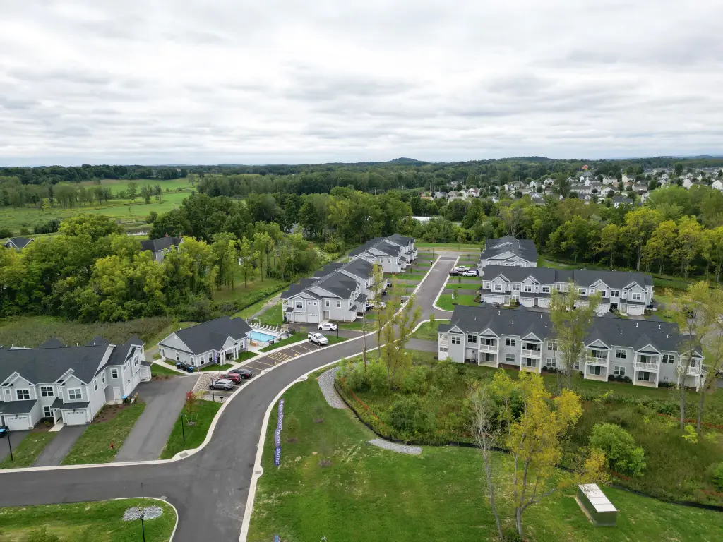 Genesee Pointe Apartments community view
