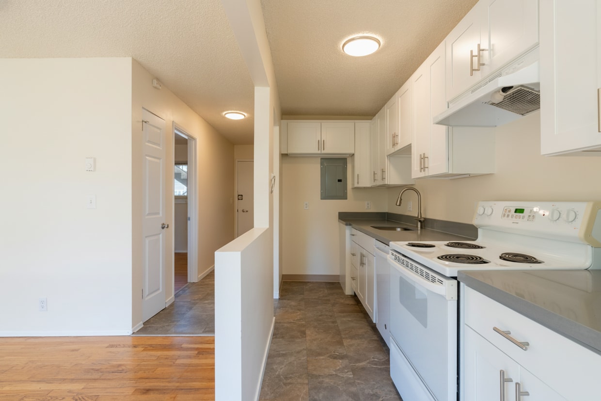 Lake Vista Kitchen